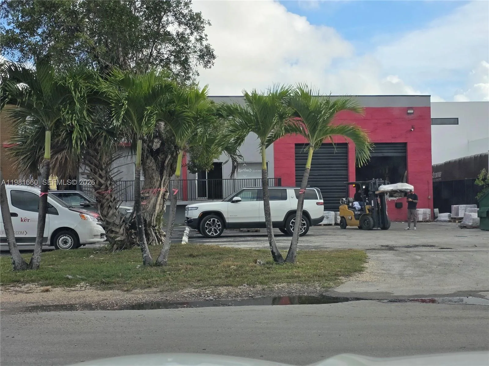3281 NW 78th Ave, Doral, FL 33122 photo 2