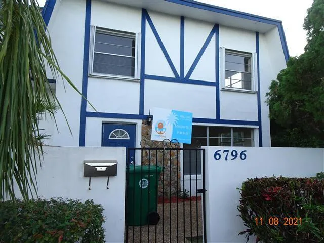 6796 SW 40th Street, Davie, FL 33314