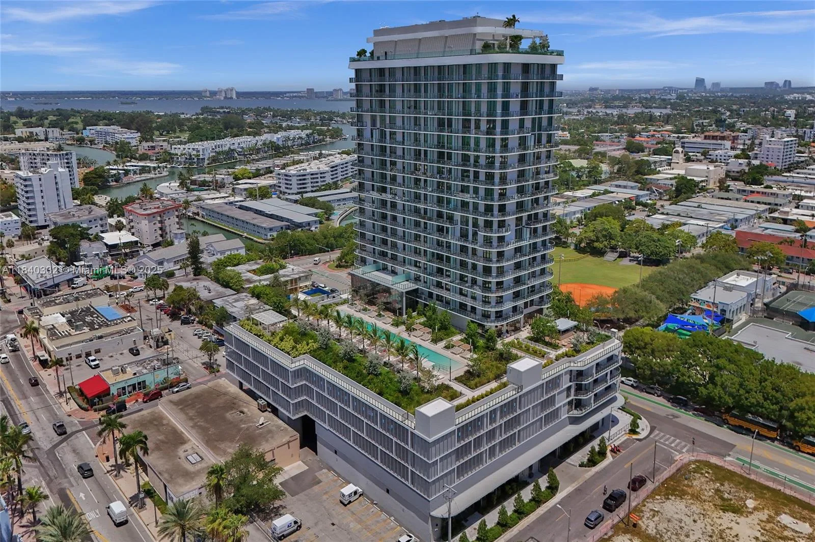 580 72nd St # 1208, Miami Beach, FL 33141 photo 12