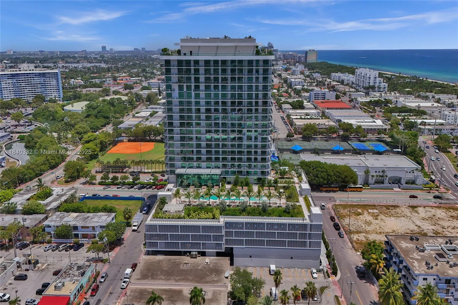 580 72nd St # 1208, Miami Beach, FL 33141 photo 4