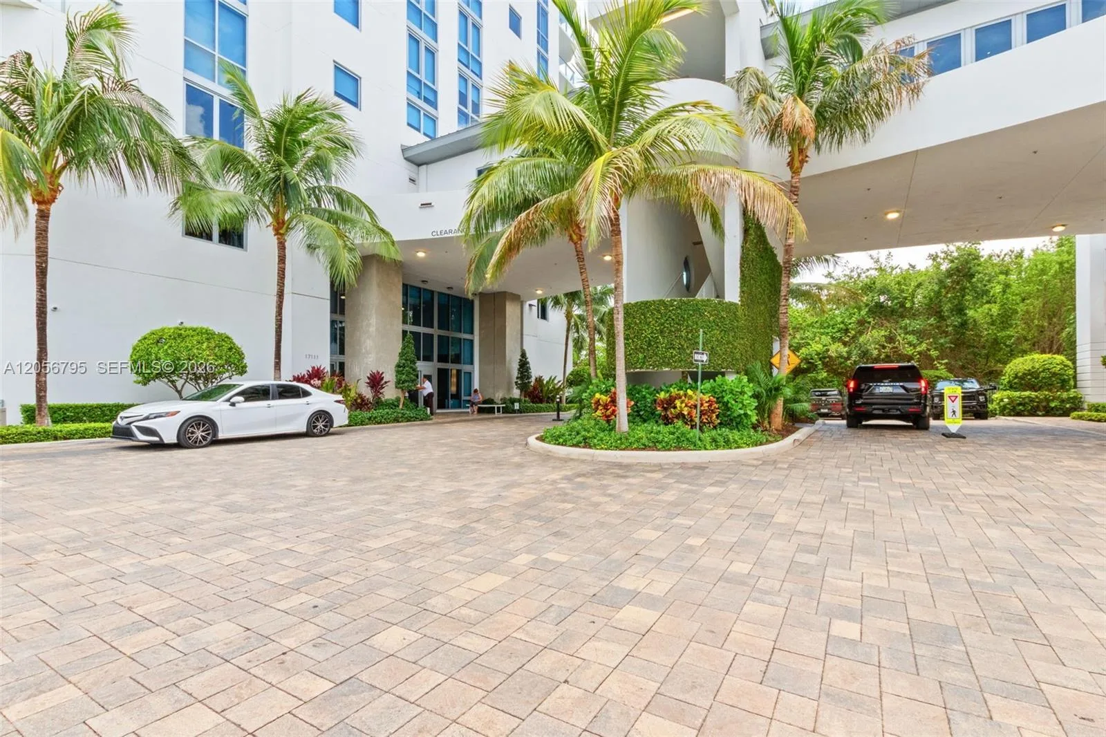 17111 Biscayne Blvd # 603, North Miami Beach, FL 33160