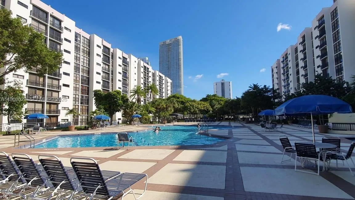 17021 N Bay Rd # 316, Sunny Isles Beach, FL 33160 — zdjęcie 4