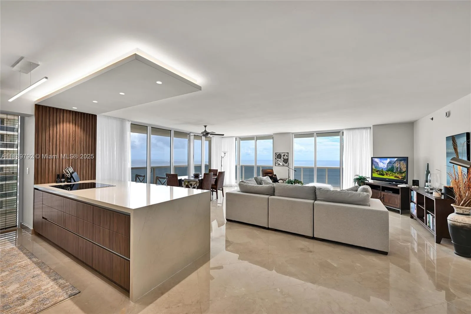 1850 S Ocean Dr # 4001, Hallandale Beach, FL 33009 photo 2