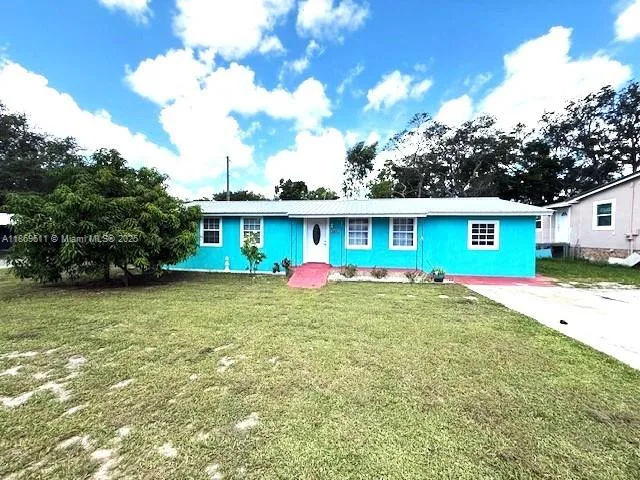 2003 Roseland Ave, Sebring, FL 33870