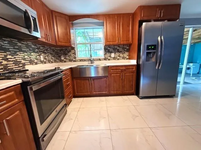 2003 Roseland Ave, Sebring, FL 33870 photo 2