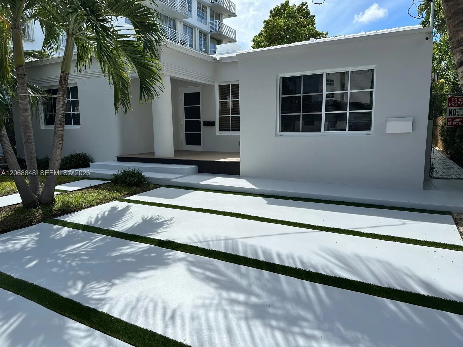 7820 Carlyle Ave, Miami Beach, FL 33141