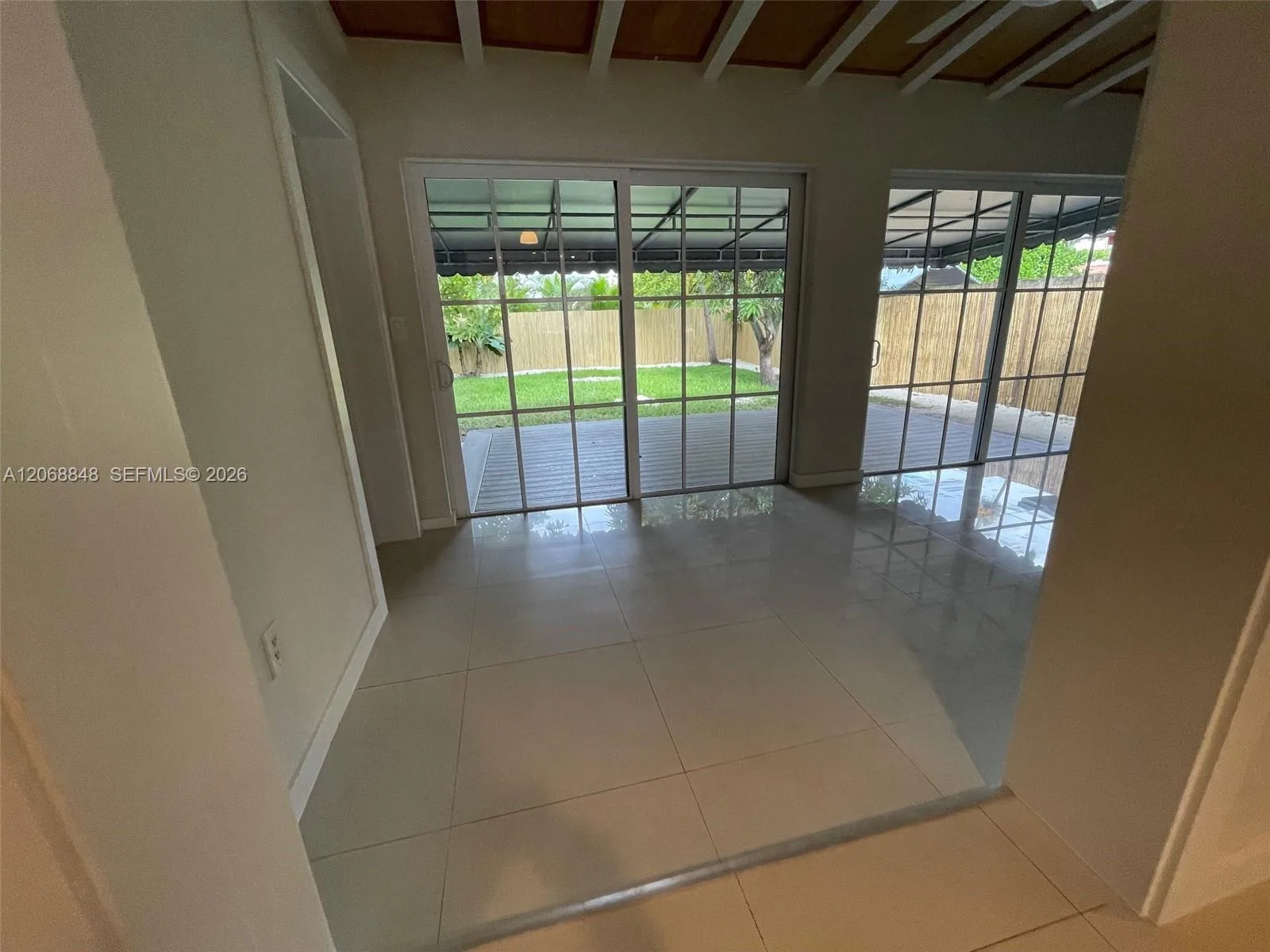 7820 Carlyle Ave, Miami Beach, FL 33141 photo 11