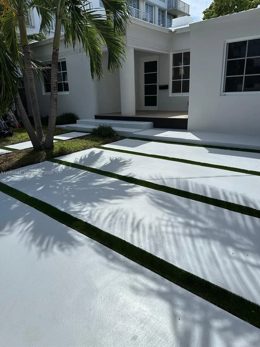 7820 Carlyle Ave, Miami Beach, FL 33141 photo 12