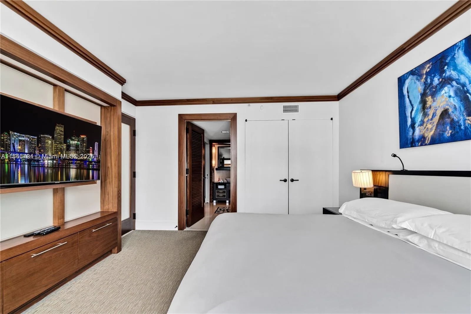 6801 Collins Ave # 818, Miami Beach, FL 33141 photo 12