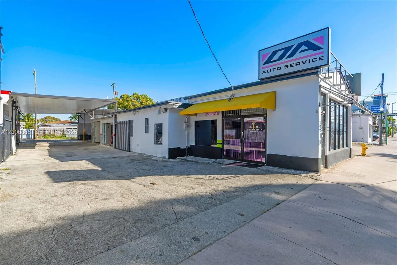 3219 SW 8th St, Miami, FL 33135 photo 2