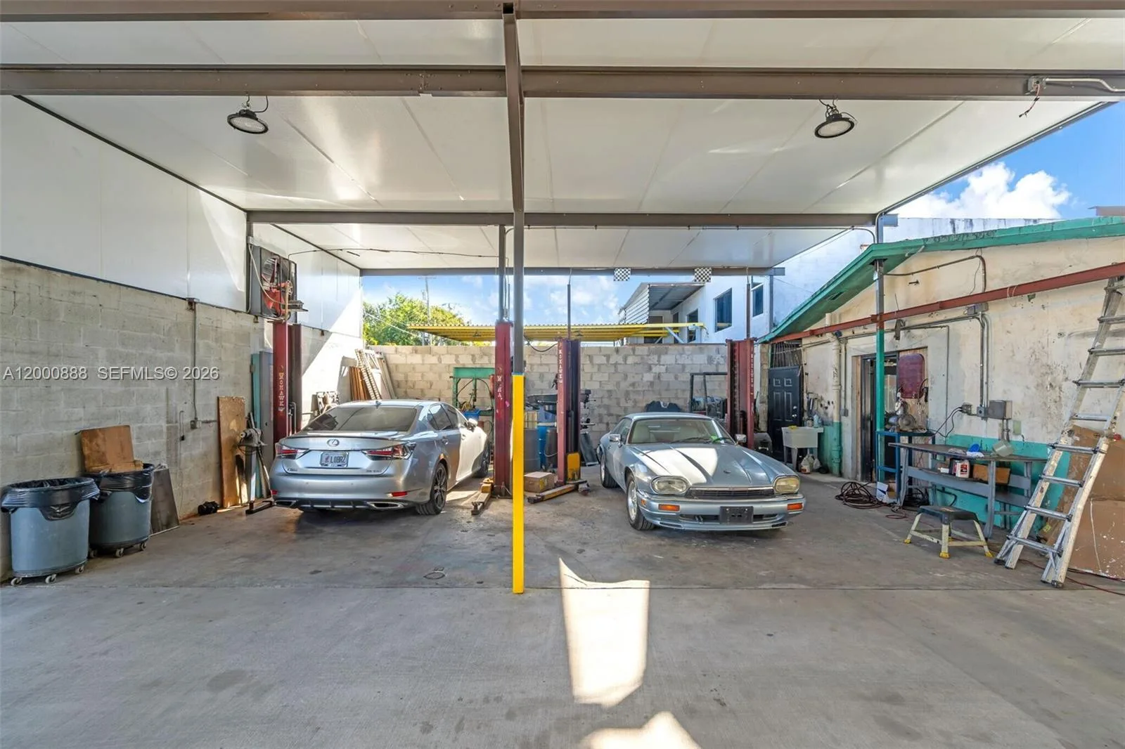 3219 SW 8th St, Miami, FL 33135 photo 7