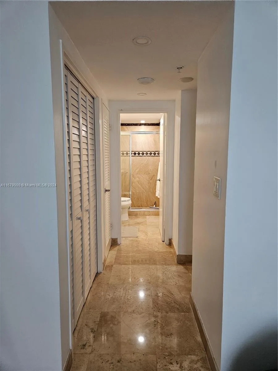 5601 Collins Ave # 1605, Miami Beach, FL 33140 photo 12