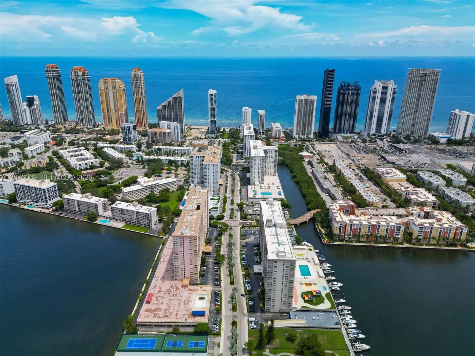250 174th St # 2304, Sunny Isles Beach, FL 33160 photo 3