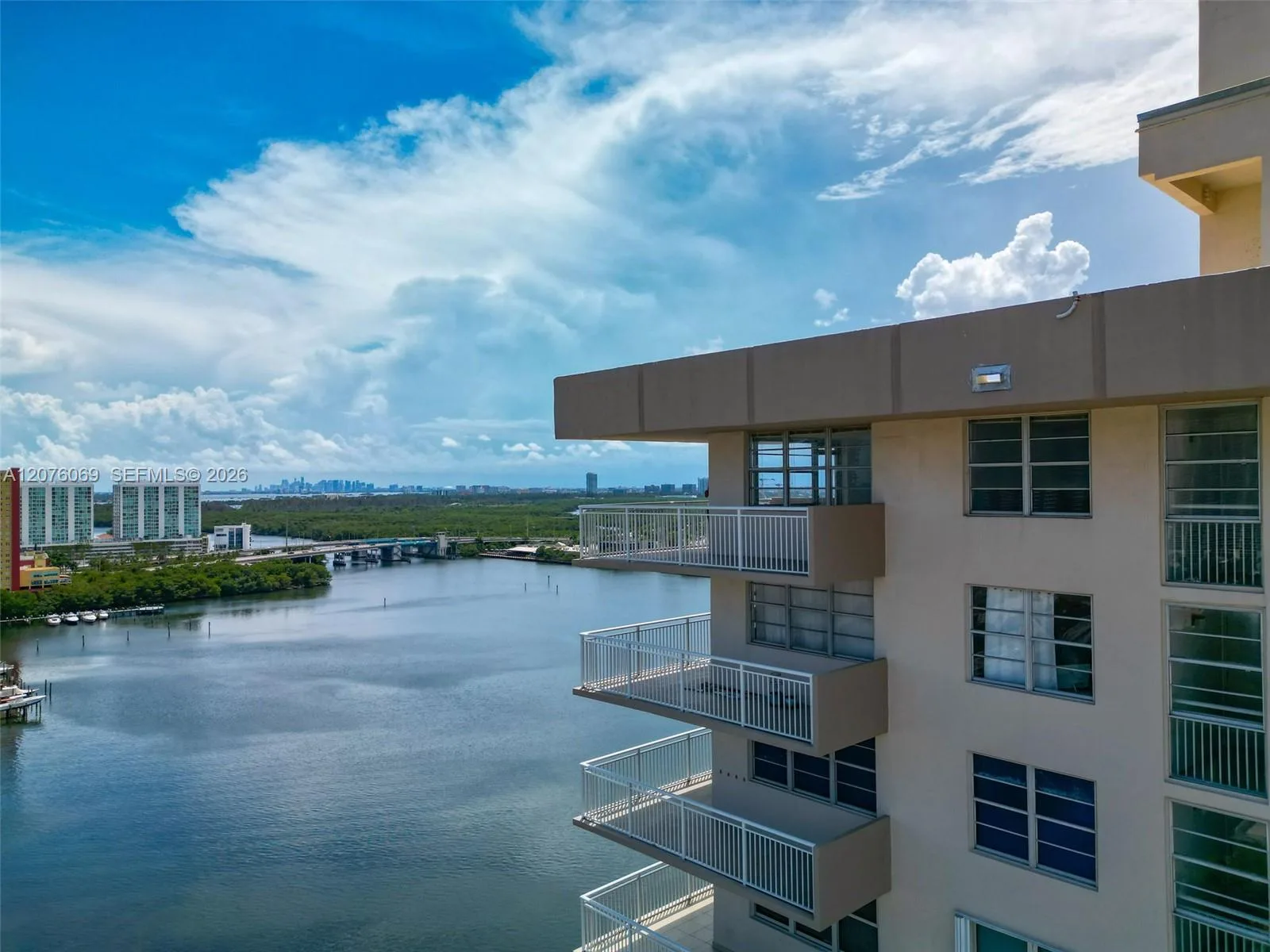 250 174th St # 2304, Sunny Isles Beach, FL 33160 photo 7