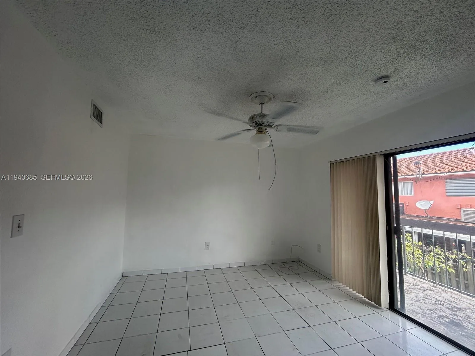 5851 W 20th Ave # 409, Hialeah, FL 33012 photo 12