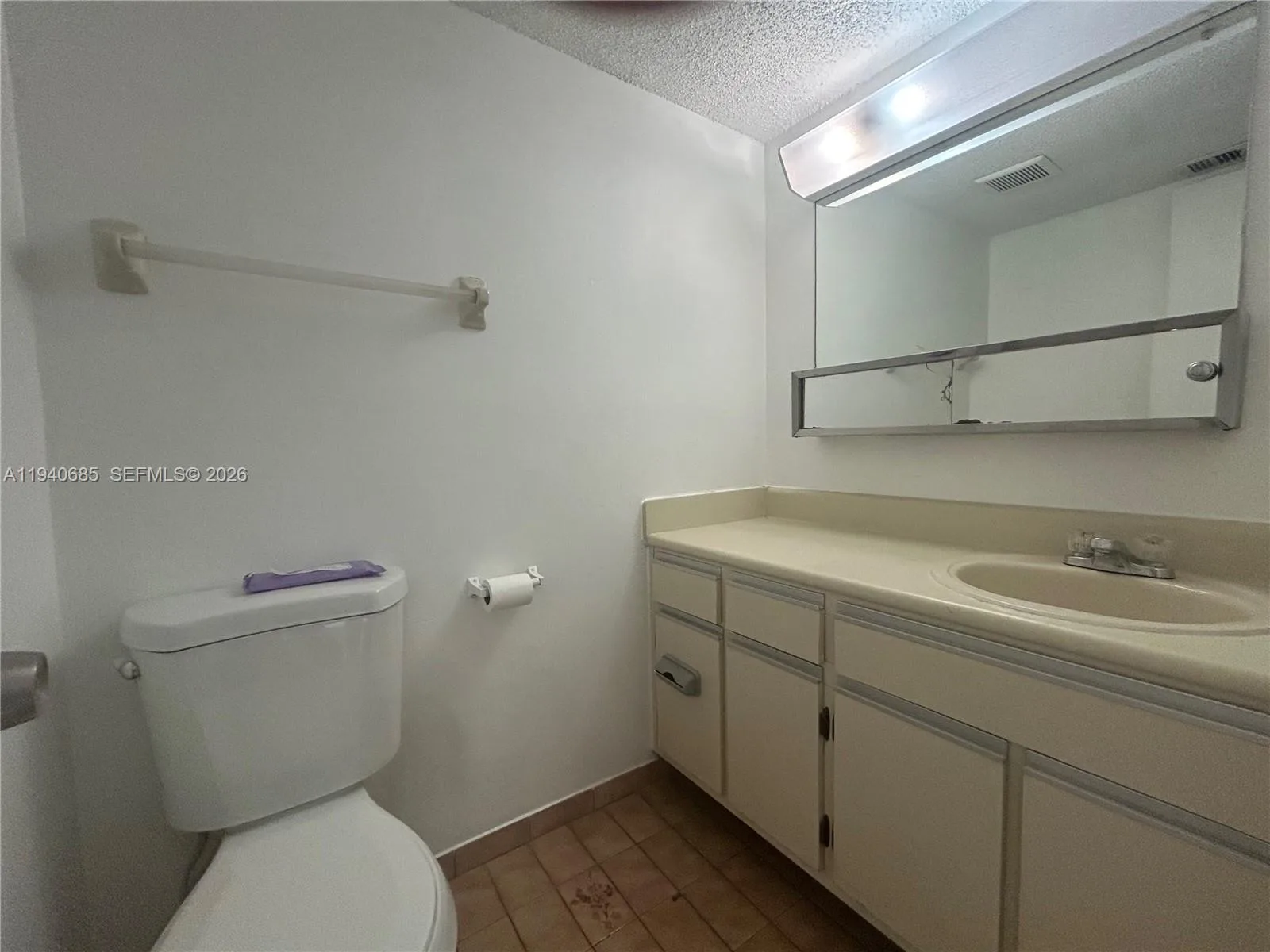 5851 W 20th Ave # 409, Hialeah, FL 33012 photo 5