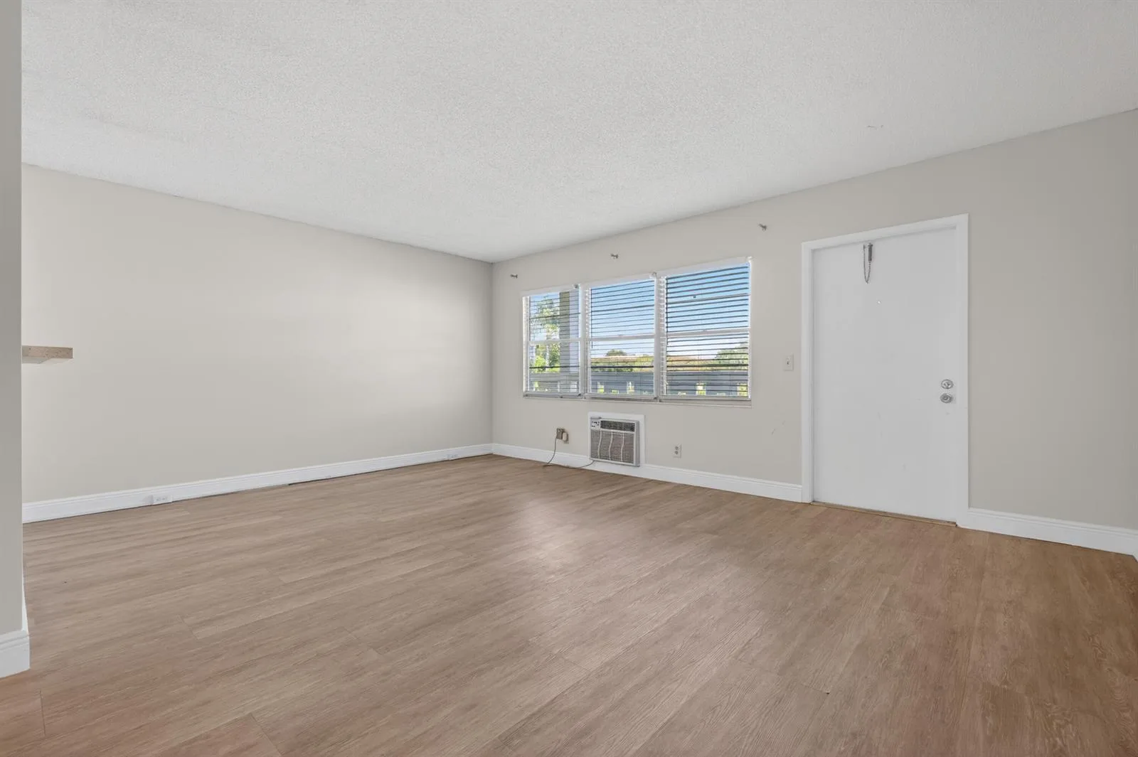 20 Dorset A, Boca Raton, FL 33434 photo 4