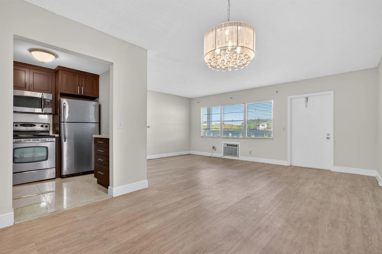 20 Dorset A, Boca Raton, FL 33434 photo 7