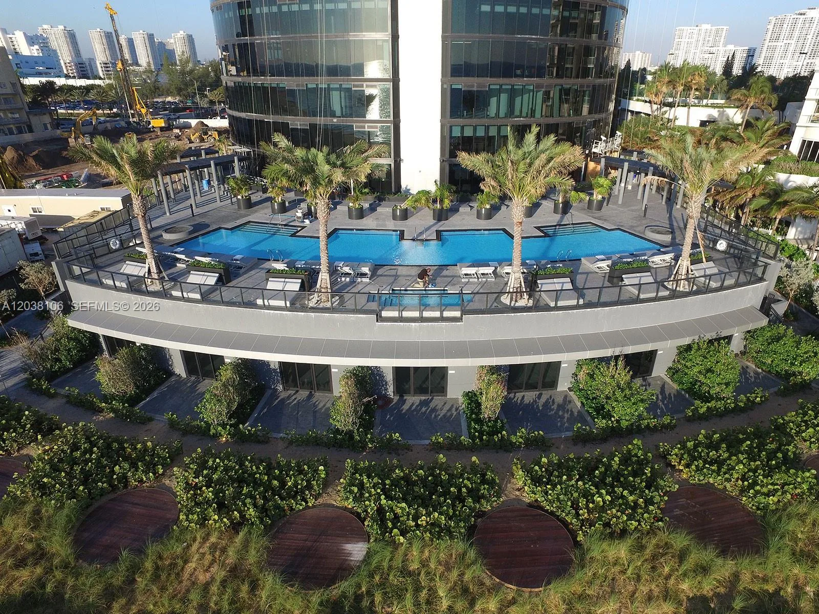 18555 Collins Ave # 3301, Sunny Isles Beach, FL 33160 photo 12