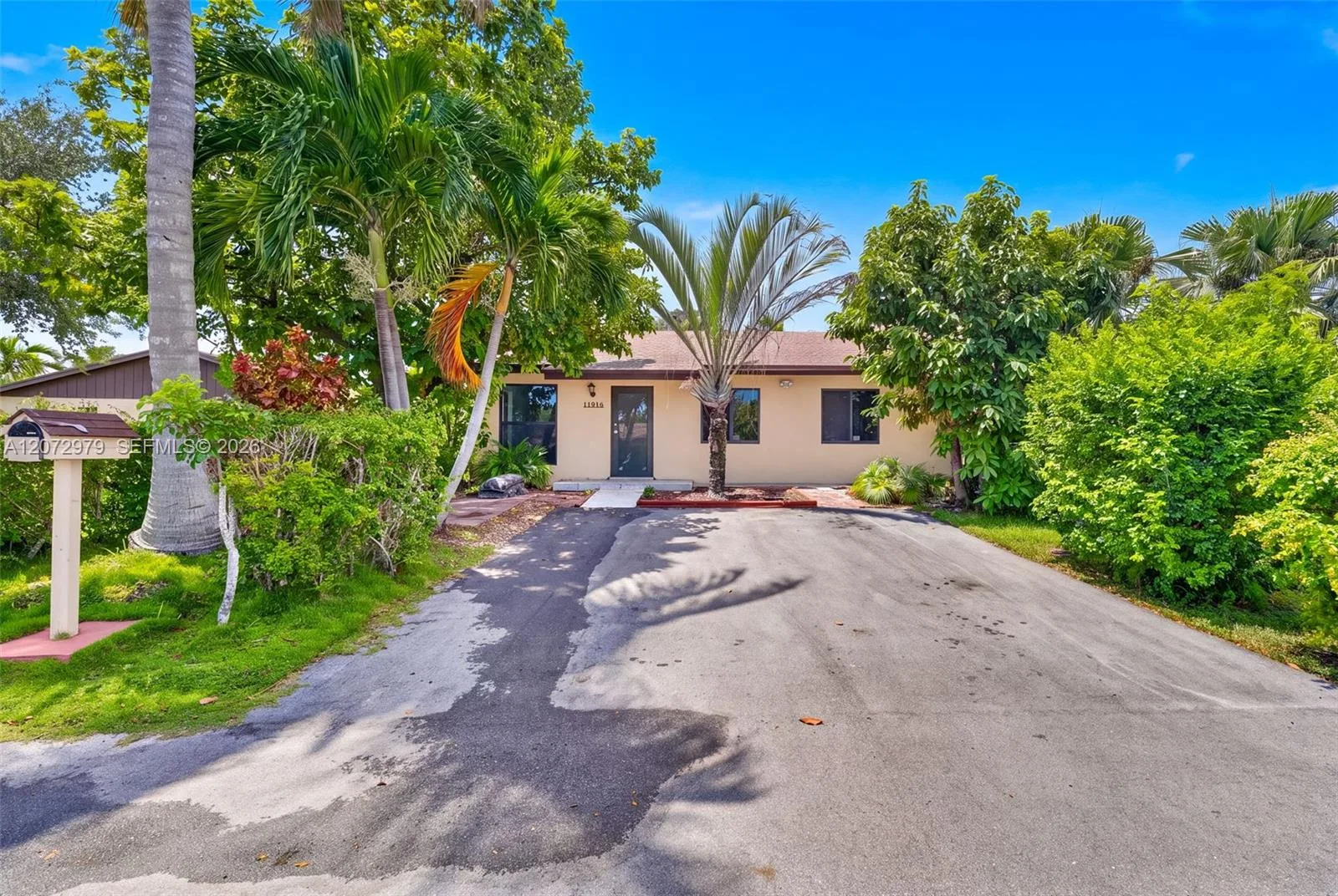 11916 SW 123rd Pl, Miami, FL 33186 photo 4