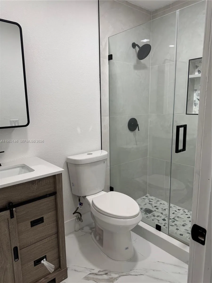 20819 NW 41st Ave Rd, Miami Gardens, FL 33055 photo 12