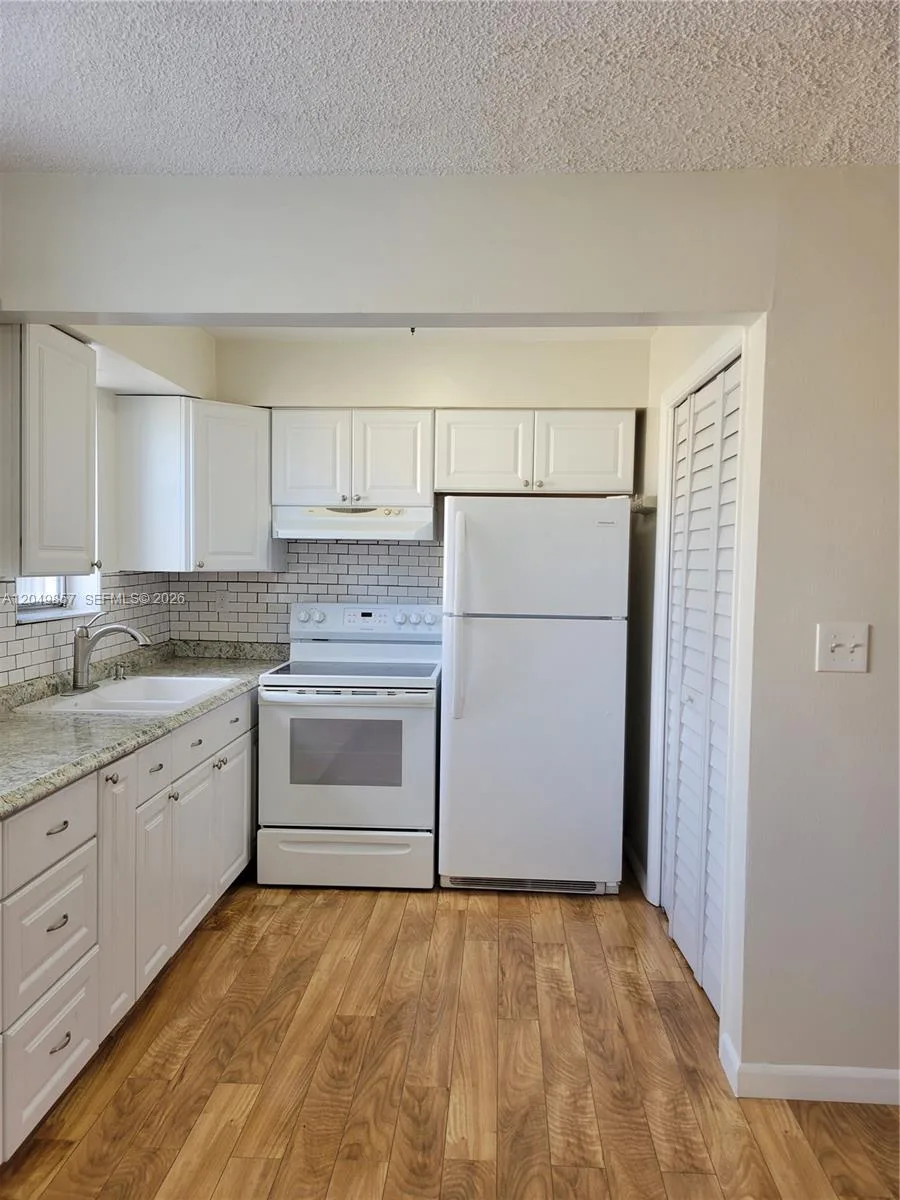 2200 Taylor St # 205, Hollywood, FL 33020