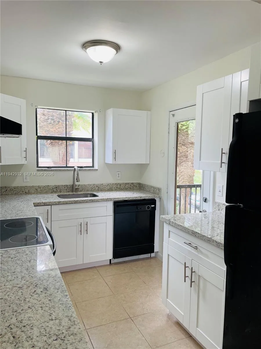 15551 SW 104th Ter # 826, Miami, FL 33196 photo 5