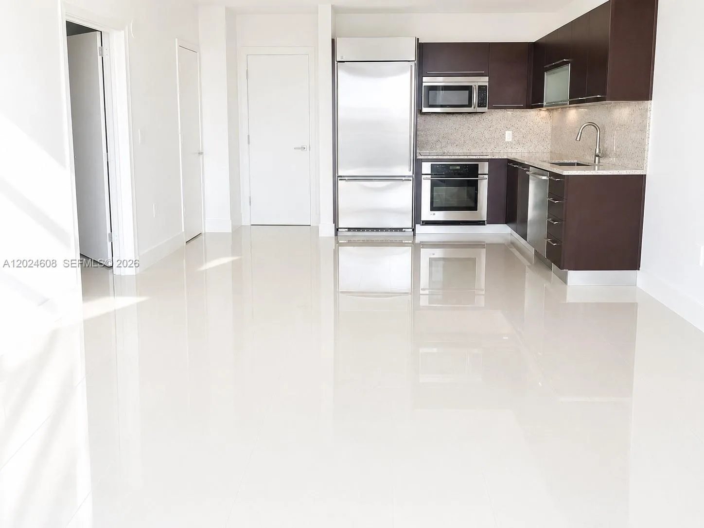 950 BRICKELL BAY DR # 4509, Miami, FL 33131 photo 2