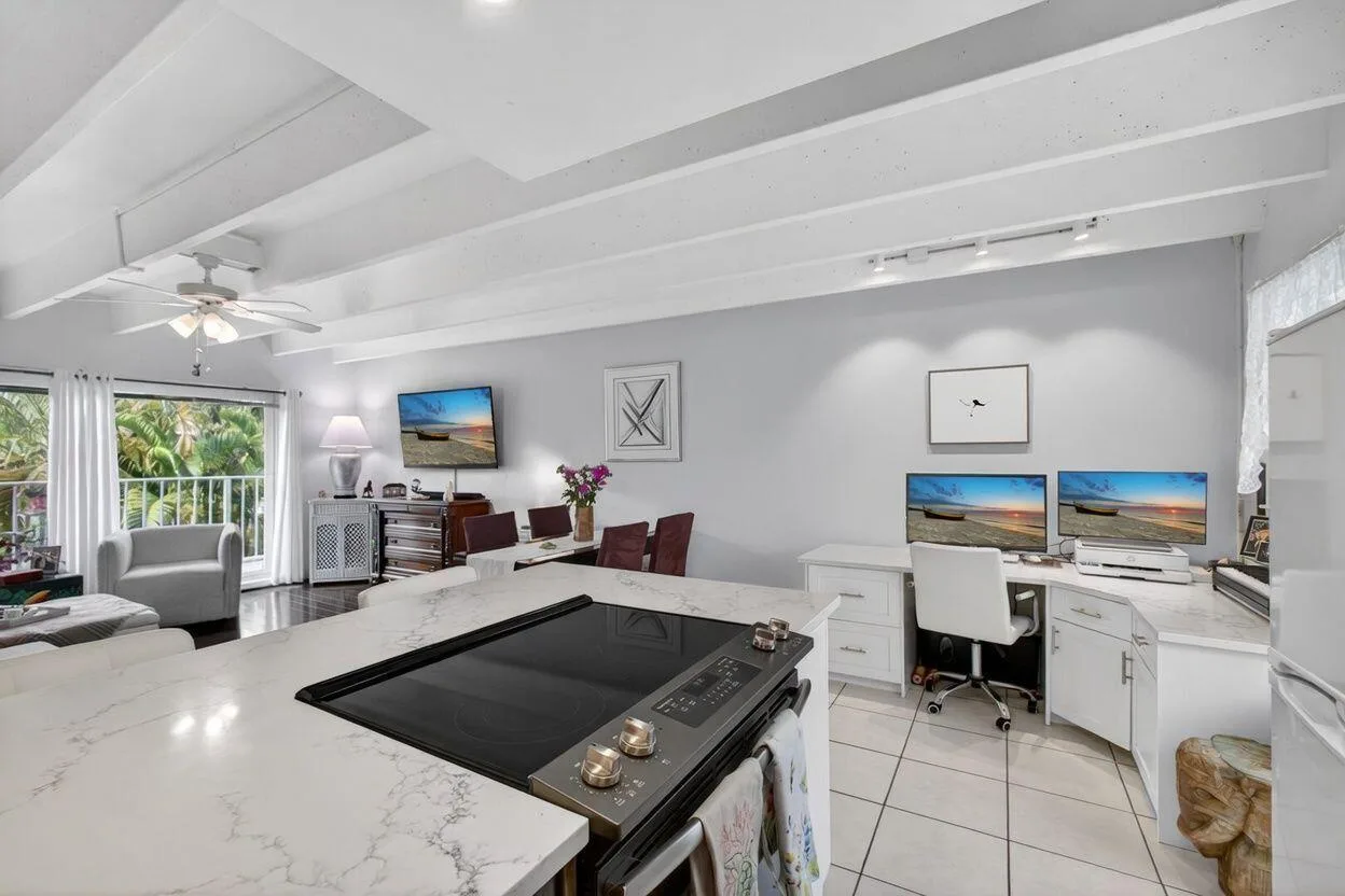 4001 S Ocean Boulevard # 218, South Palm Beach, FL 33480