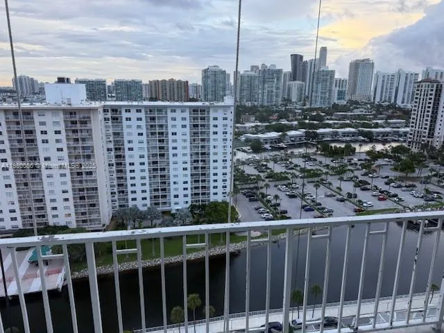 500 Bayview Dr # 1821, Sunny Isles Beach, FL 33160