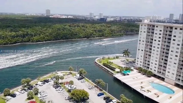 500 Bayview Dr # 1821, Sunny Isles Beach, FL 33160 photo 3
