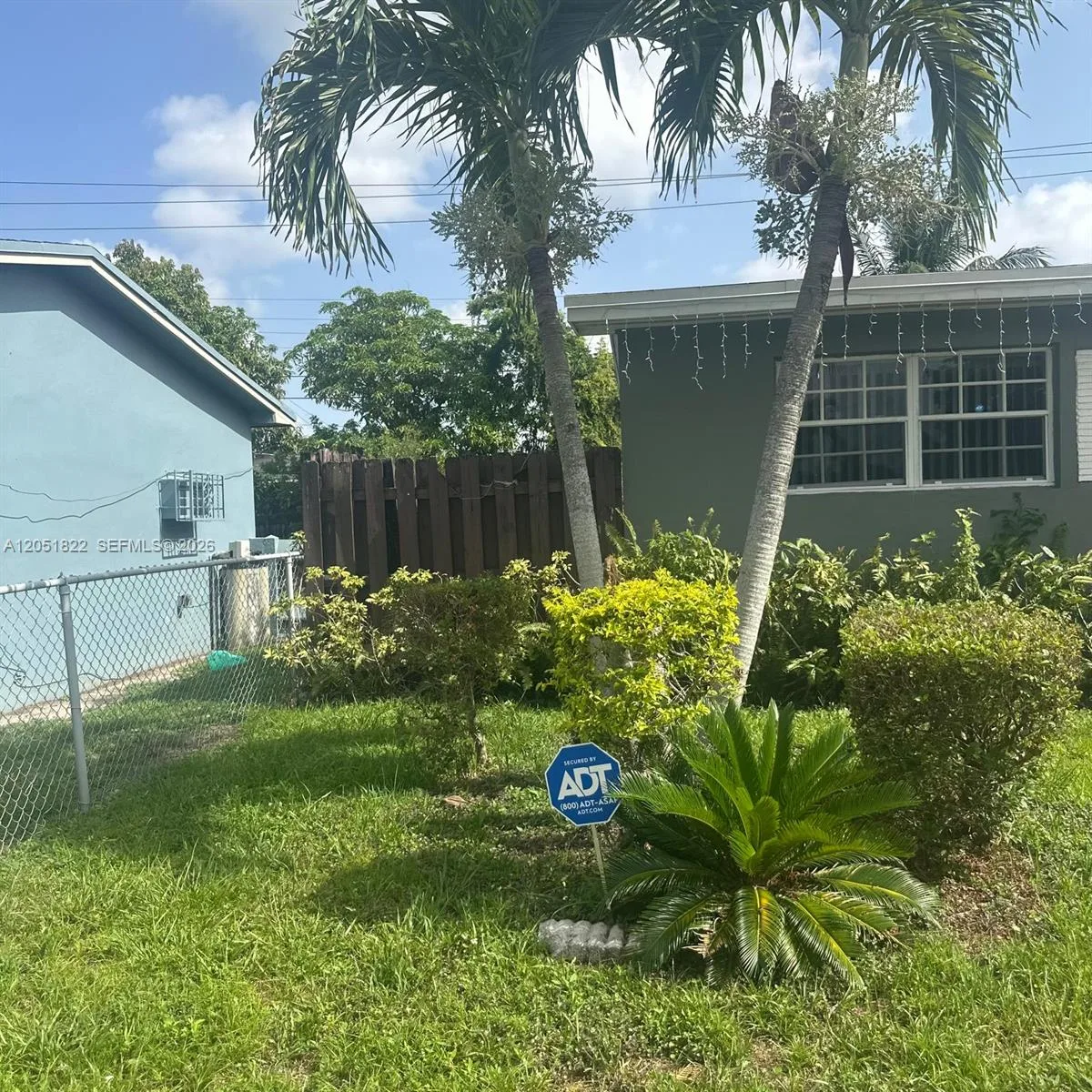 930 NW 180th Ter, Miami Gardens, FL 33169 photo 3