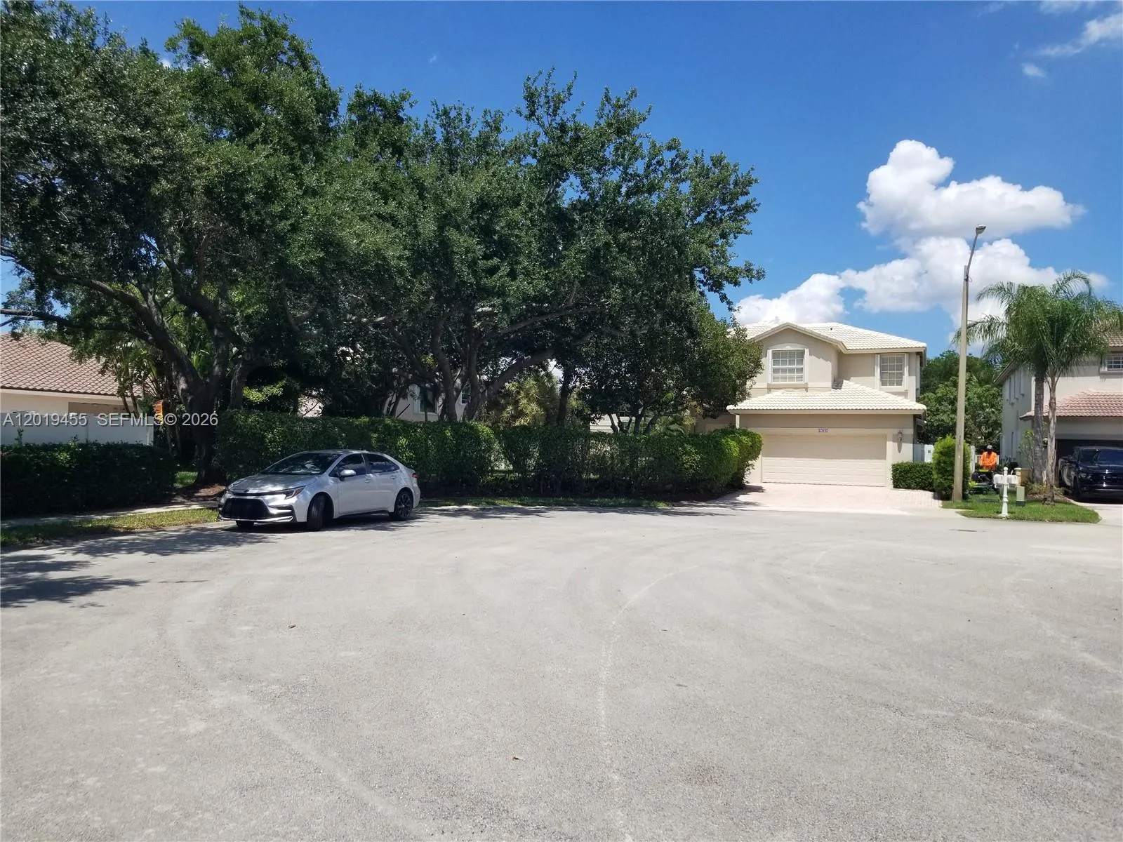 17047 NW 16th St, Pembroke Pines, FL 33028