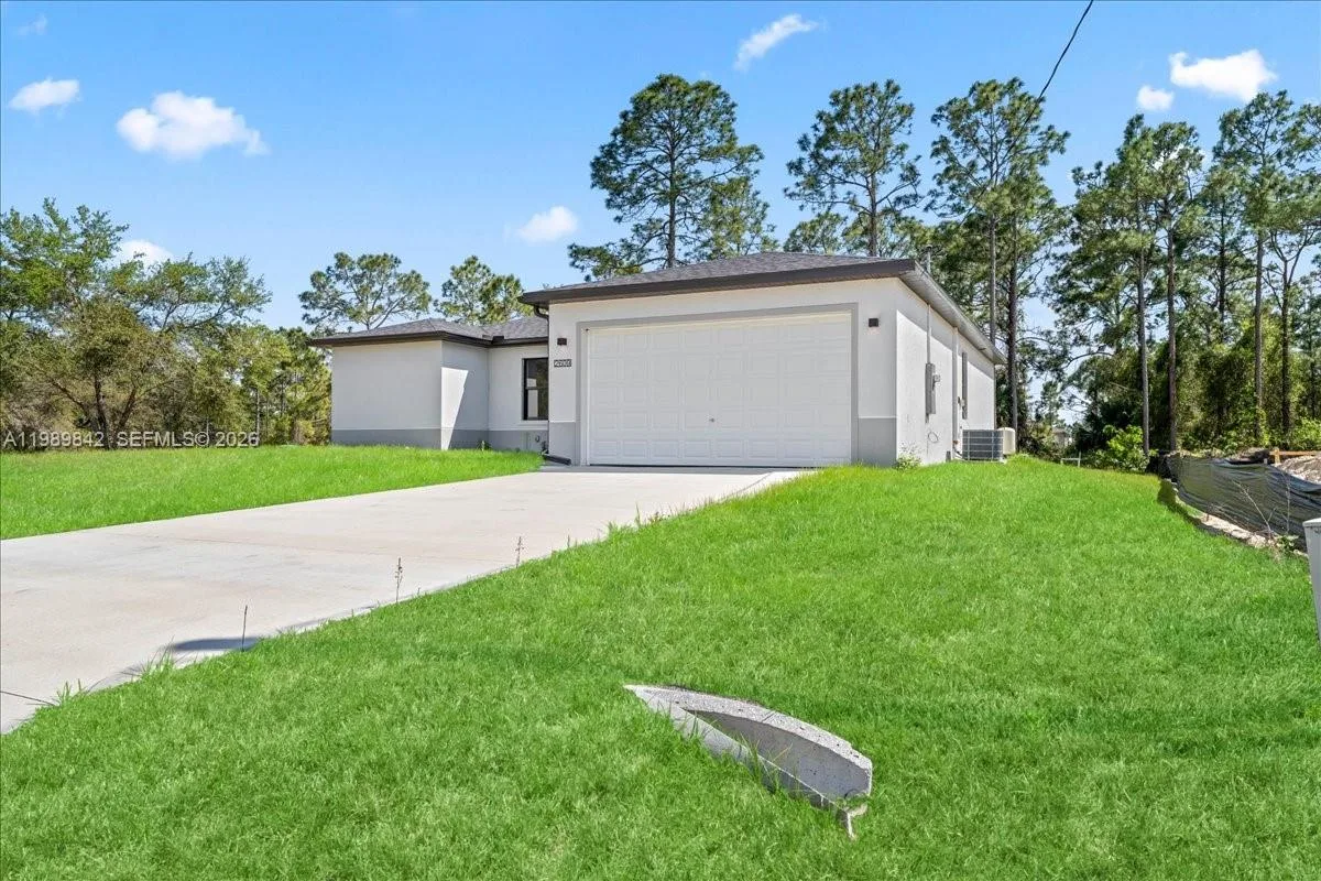 2914 67th st W, Lehigh Acres, FL 33971 photo 5