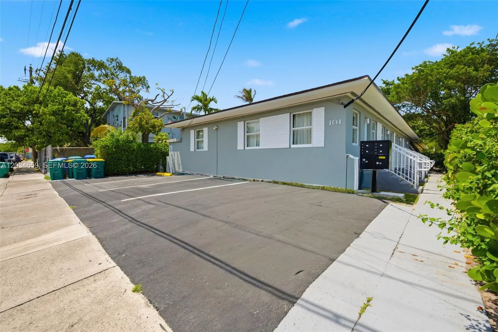 101 NW 74th St # 4, Miami, FL 33150