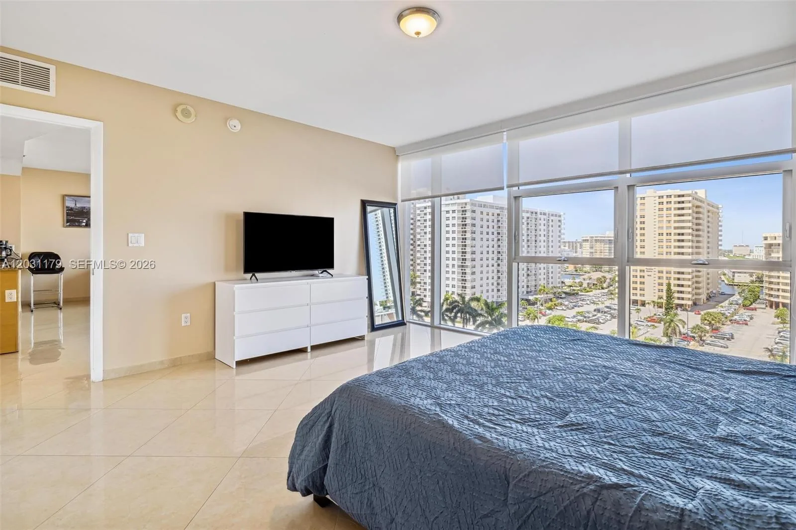1830 S Ocean Dr # 907, Hallandale Beach, FL 33009 photo 12