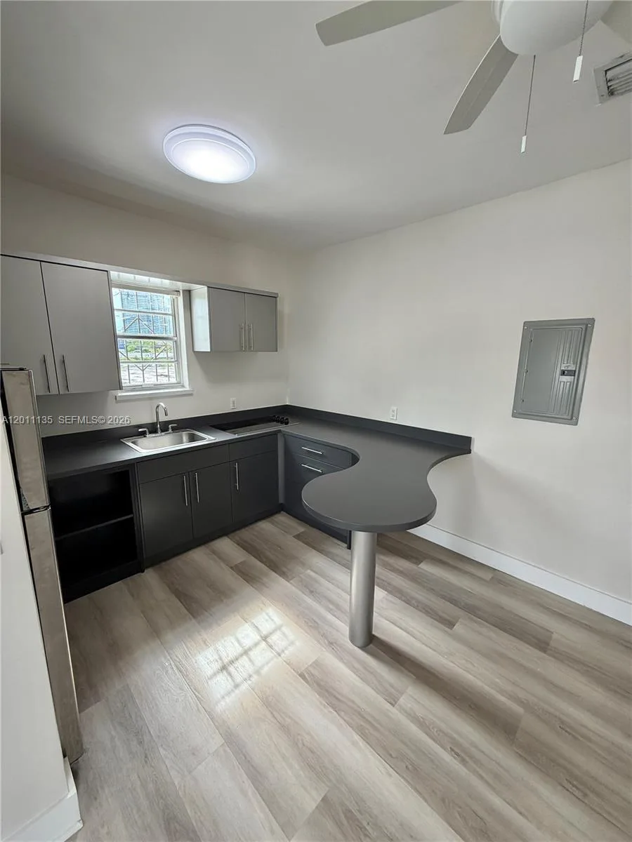 173 NW 36th St # 2, Miami, FL 33127 photo 3