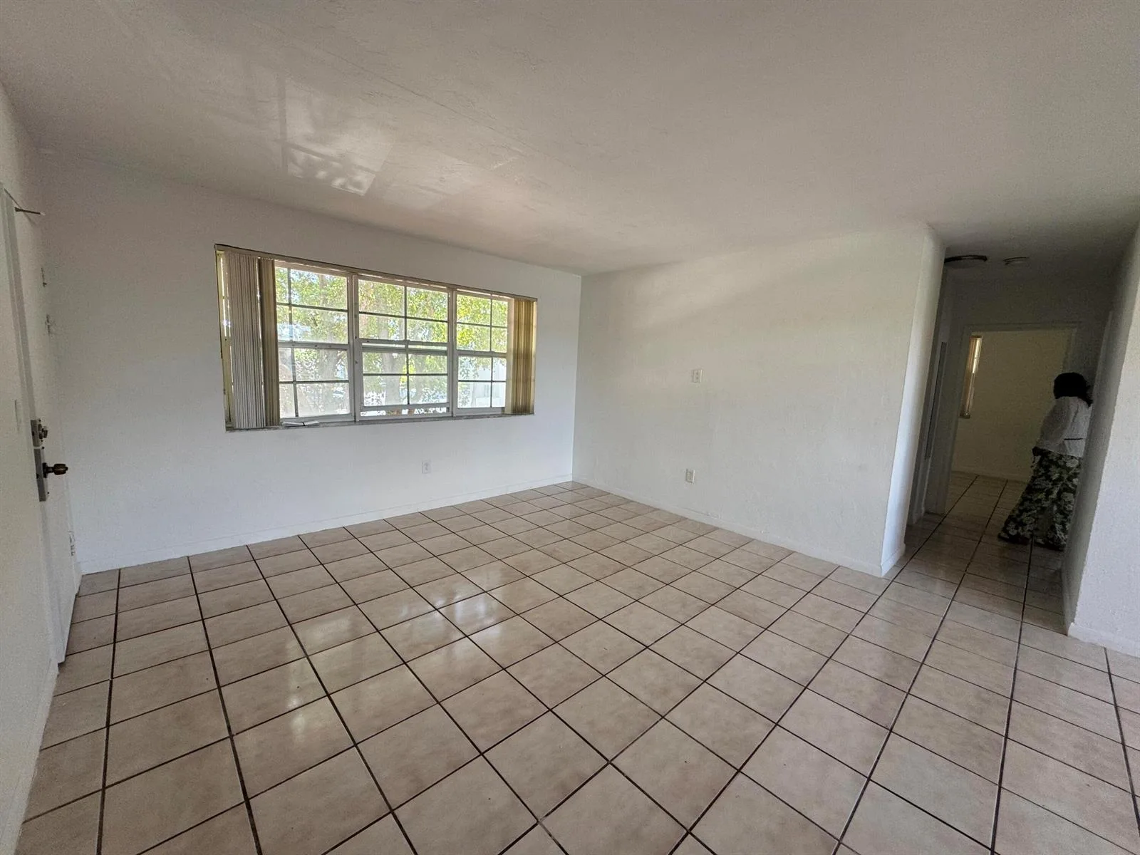 605 84th Street, Miami Beach, FL 33141 photo 3