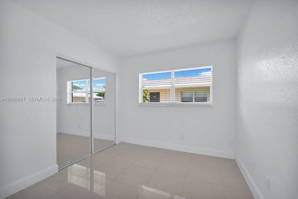 6953 SW 7th St, Margate, FL 33068 photo 4