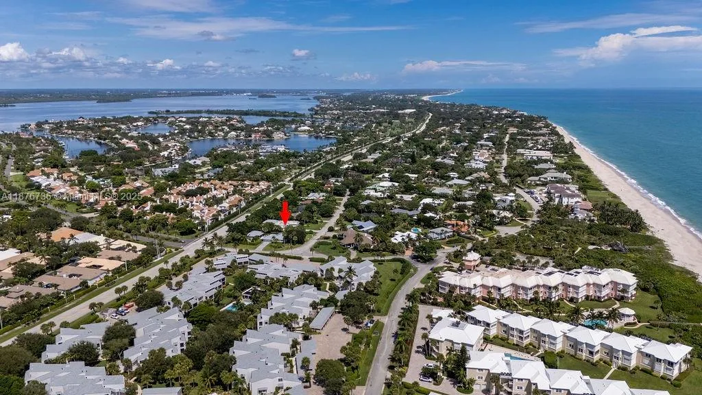 1015 Treasure Ln, Vero Beach, FL 32963