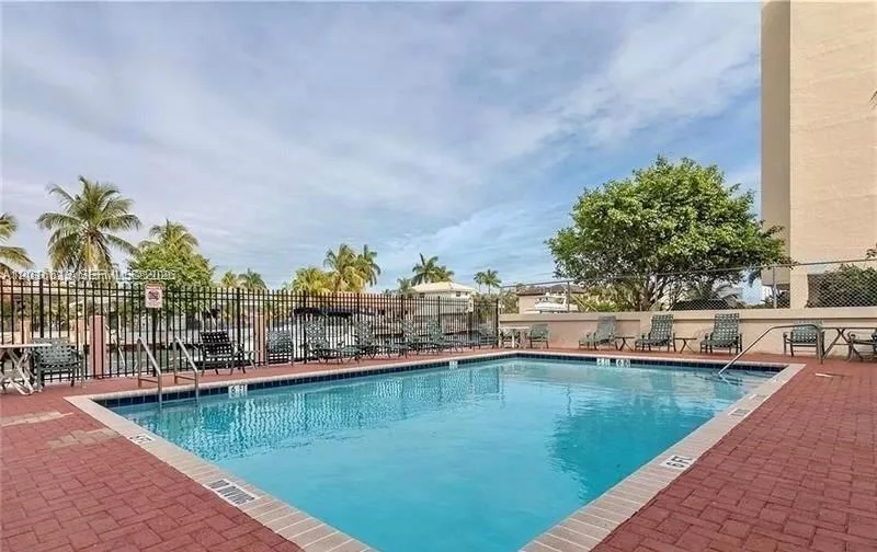 2903 N Miami Beach Blvd # 906, North Miami Beach, FL 33160 photo 5