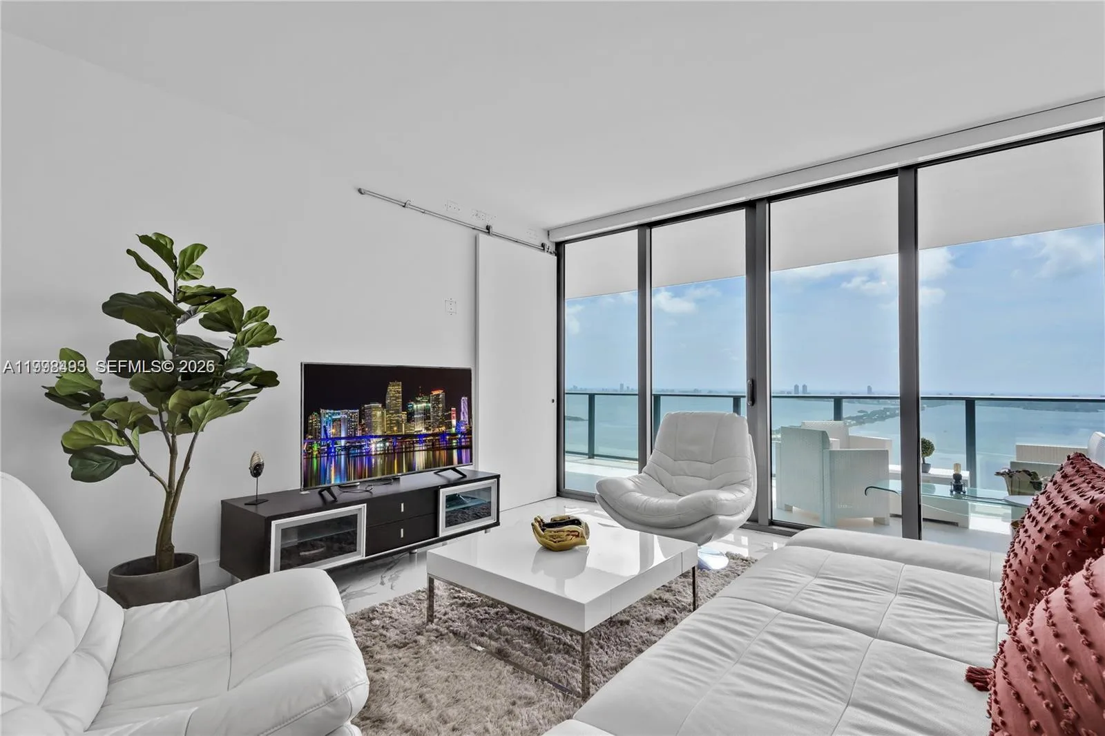 3131 NE 7th Ave # 4202, Miami, FL 33137 photo 2