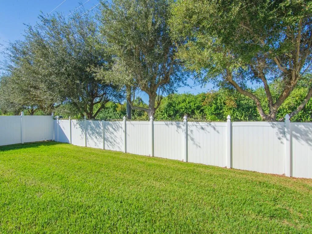 8095 Westfield Circle, Vero Beach, FL 32966 photo 4
