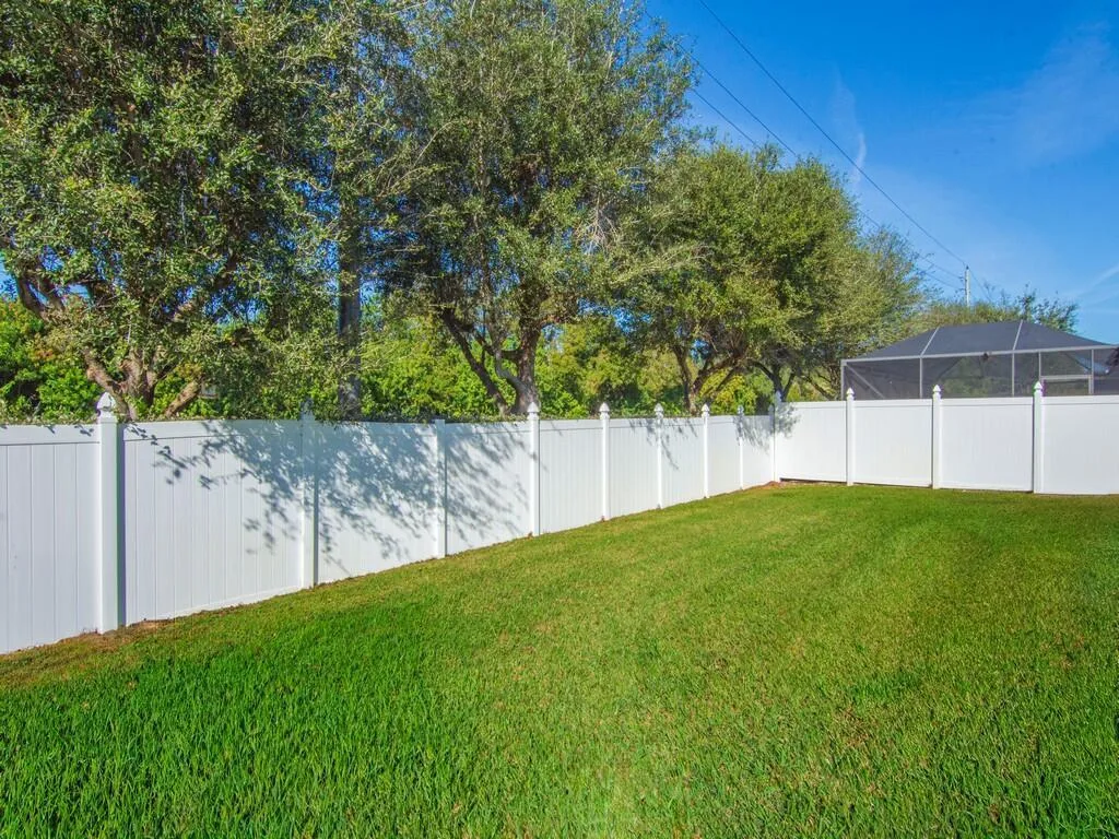 8095 Westfield Circle, Vero Beach, FL 32966 photo 5