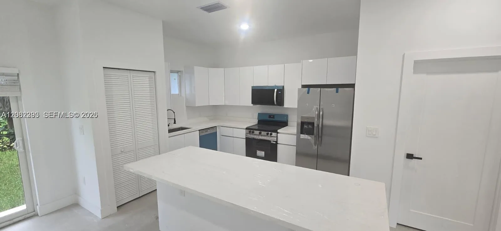 141 NW 11th St # 0, Pompano Beach, FL 33060 photo 2