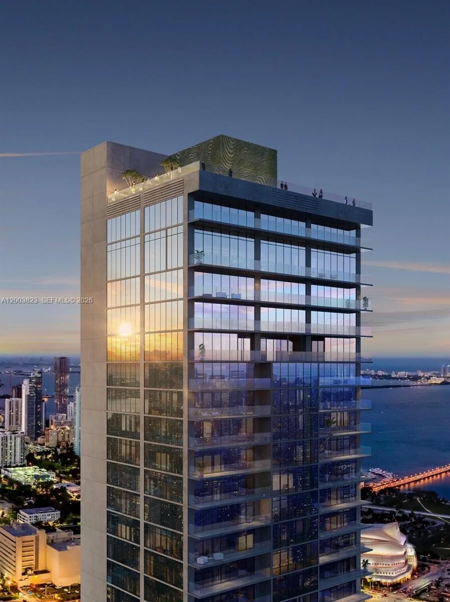 20 NE 11th St # 4602, Miami, FL 33132 photo 4
