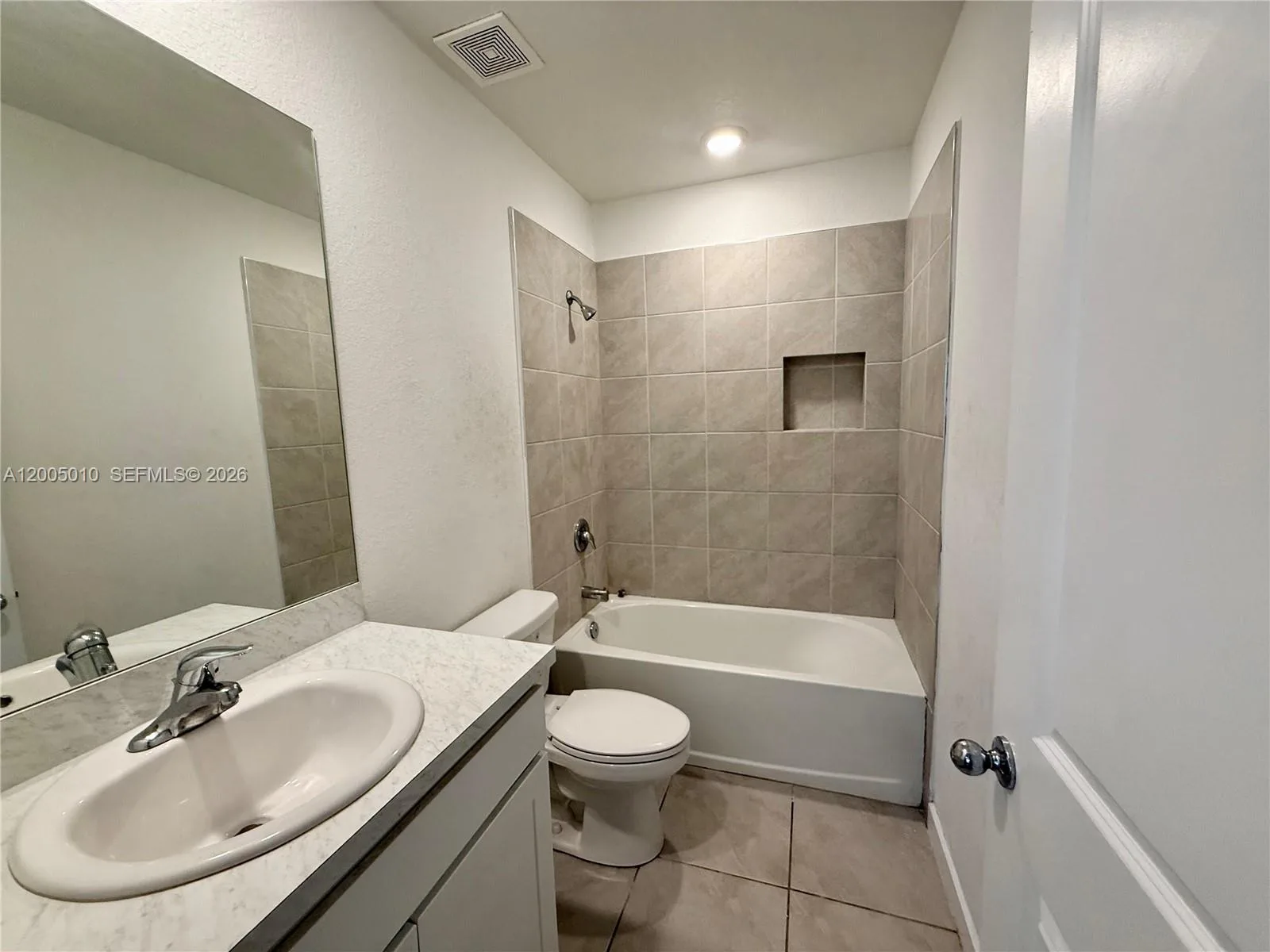 529 NE 1st Dr, Florida City, FL 33034 photo 11