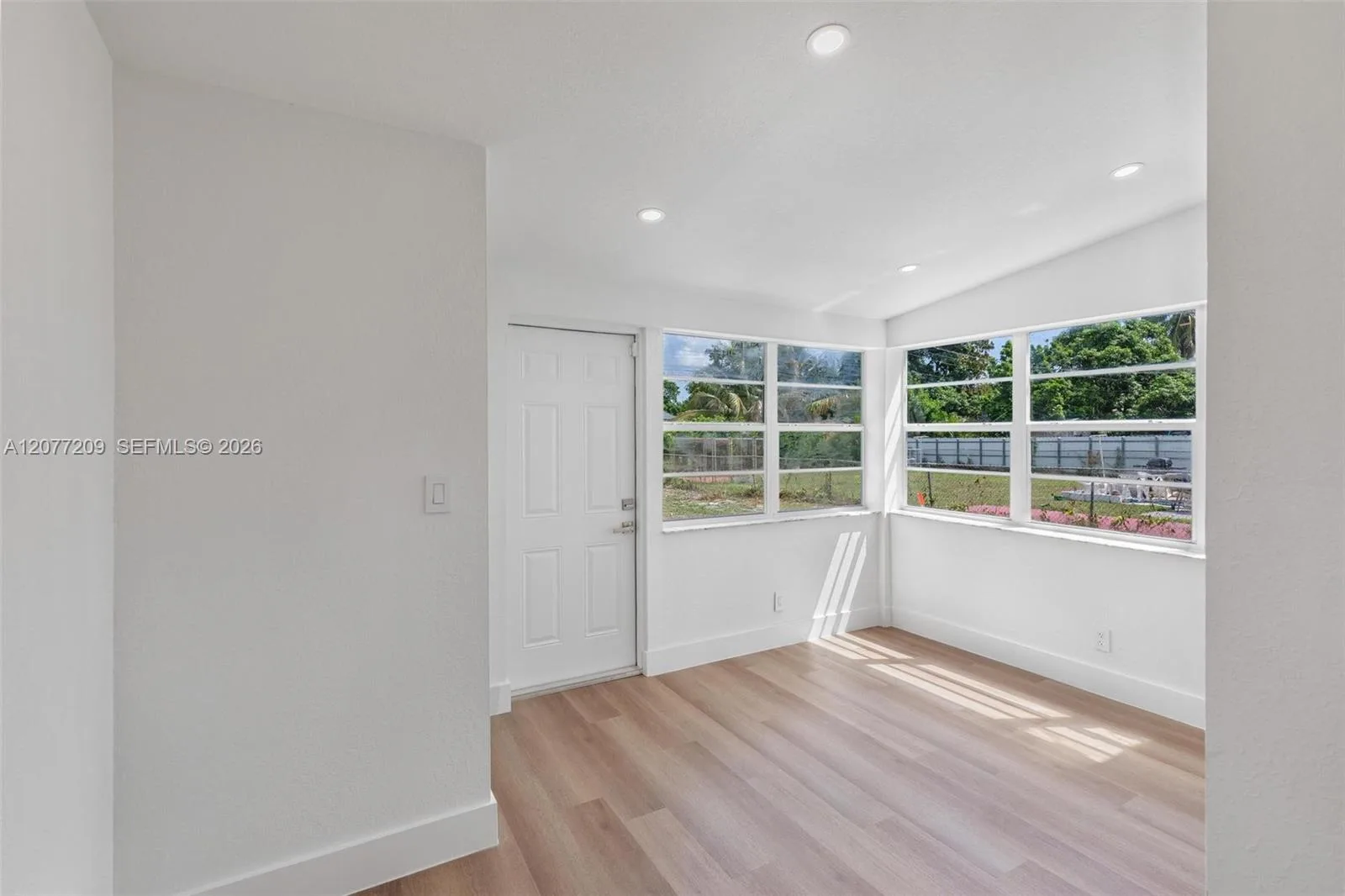 2839 Mayo St, Hollywood, FL 33020 photo 11