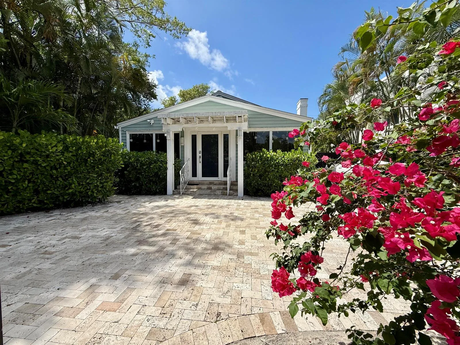 1216 SE 1st Street, Fort Lauderdale, FL 33301