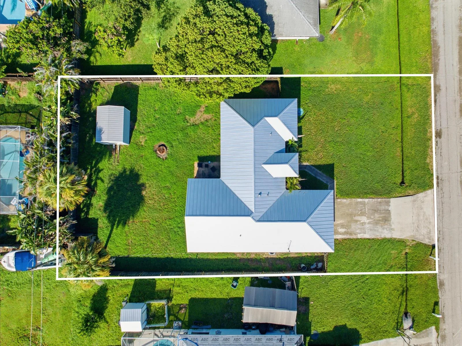 385 SW Nativity Terrace, Port St. Lucie, FL 34953